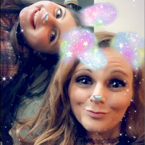 Meet your Posher, Rachel - Picture 2 of 6